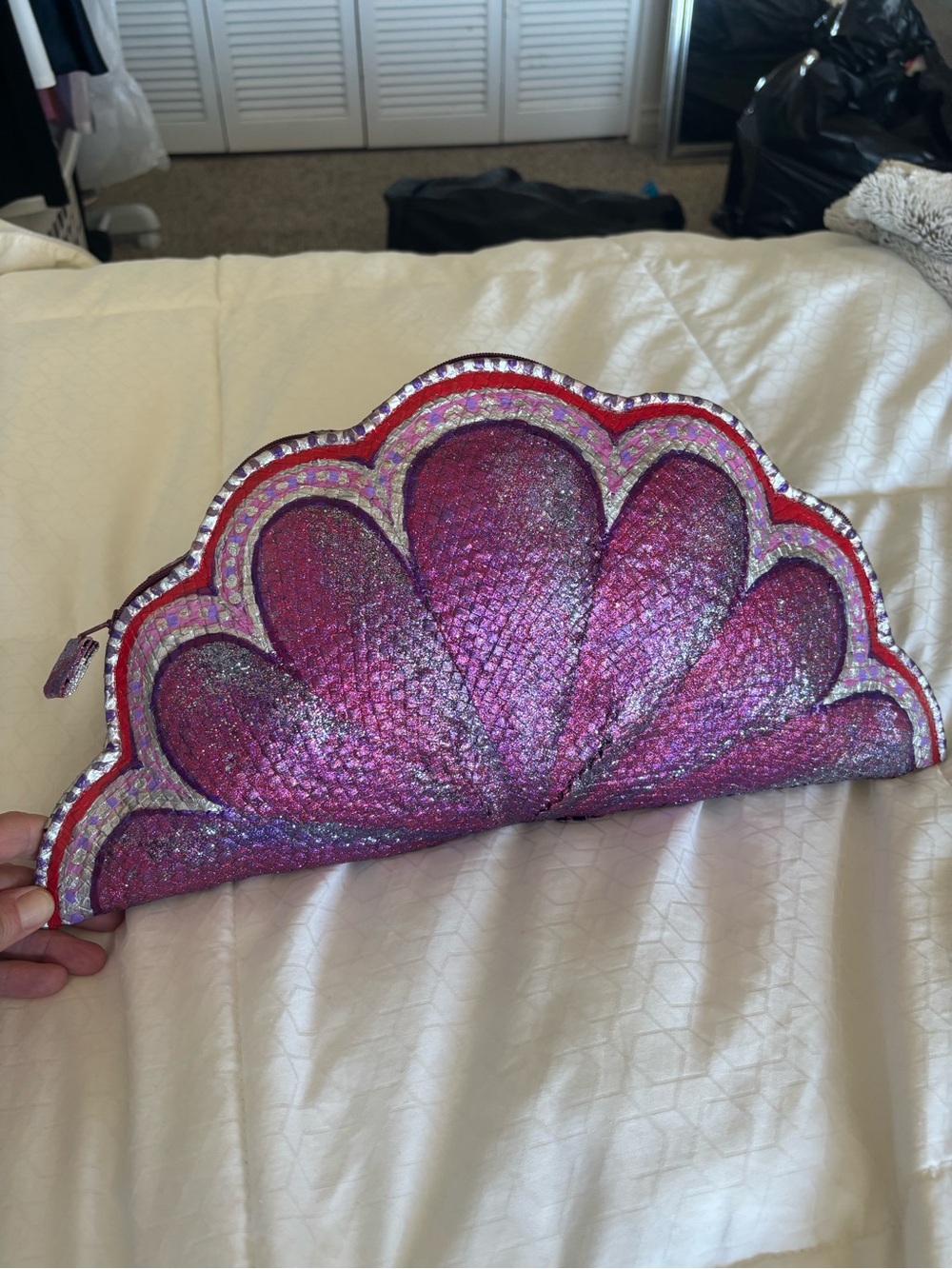 Pink Mermaid-Scale Shell Clutch - Shimmery Pink Evening Bag